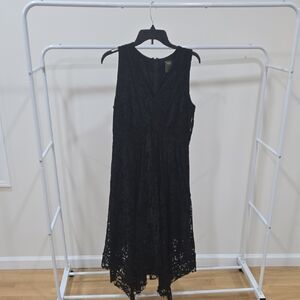 Chic Black High-Low Lace Dress